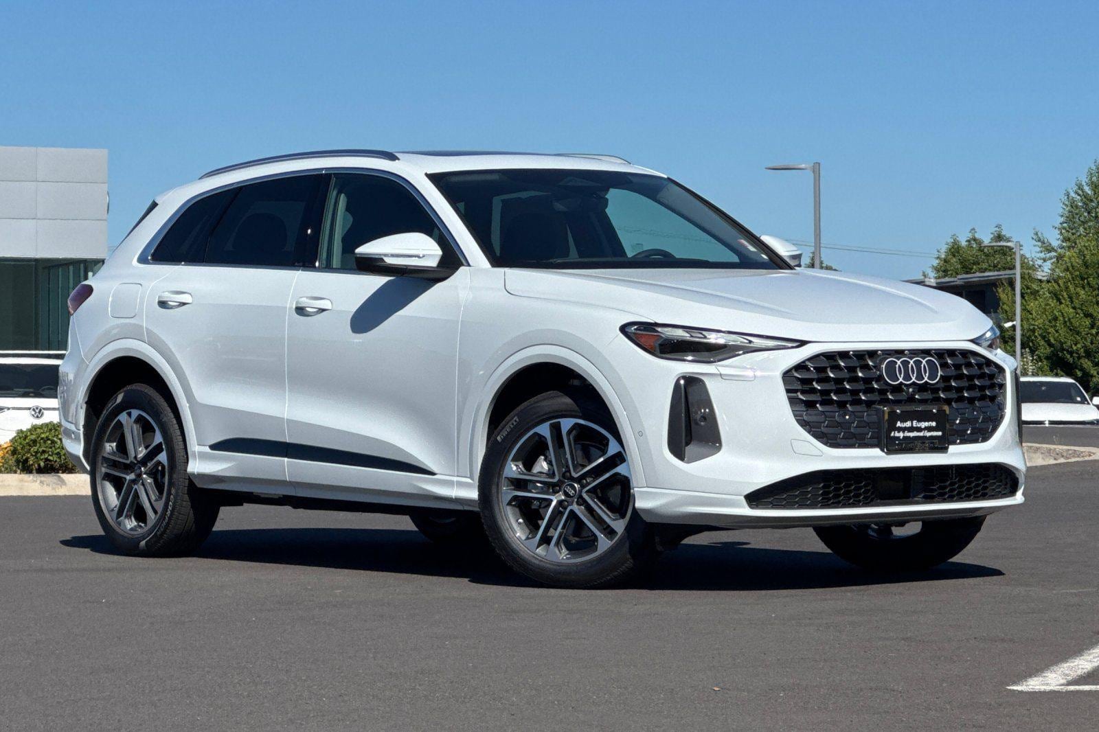 2025 Audi Q5 40 Premium's photo