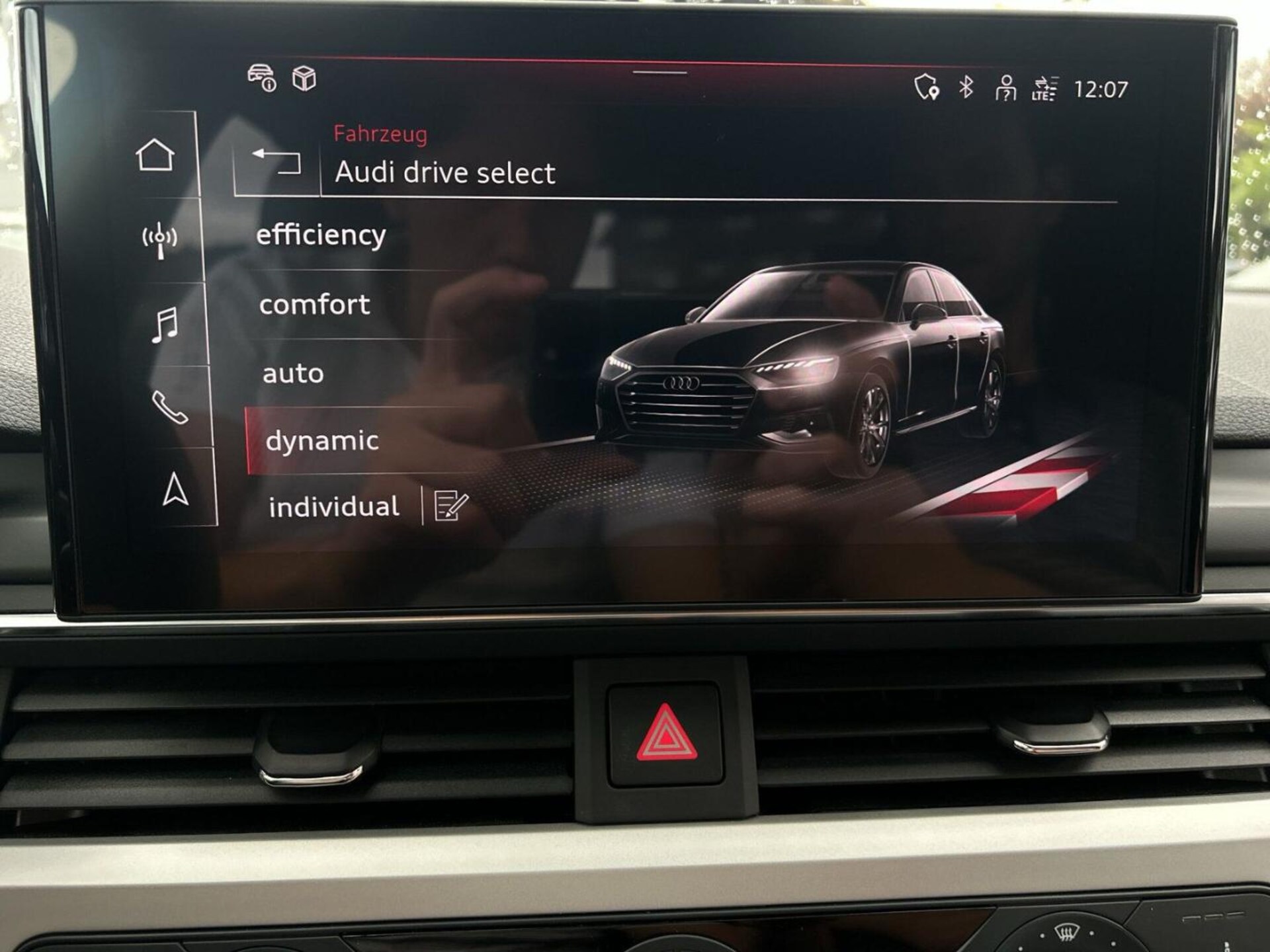 Audi A4 Limousine S line