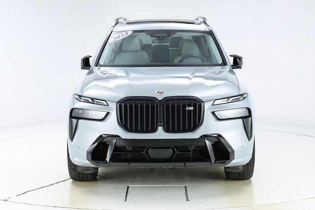 2023 BMW X7
