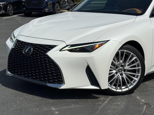 2023 Lexus IS 300