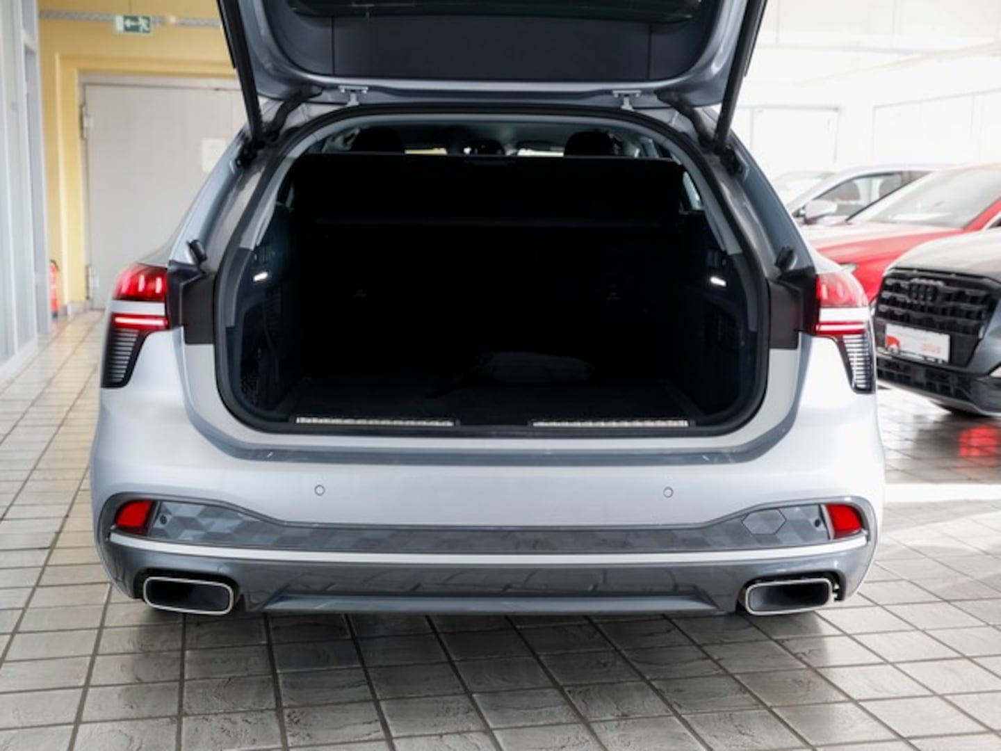 Bild über Audi A6 Avant TFSI 150 kW S tronic - für weitere Informationen kontaktieren Sie den Audi Partner