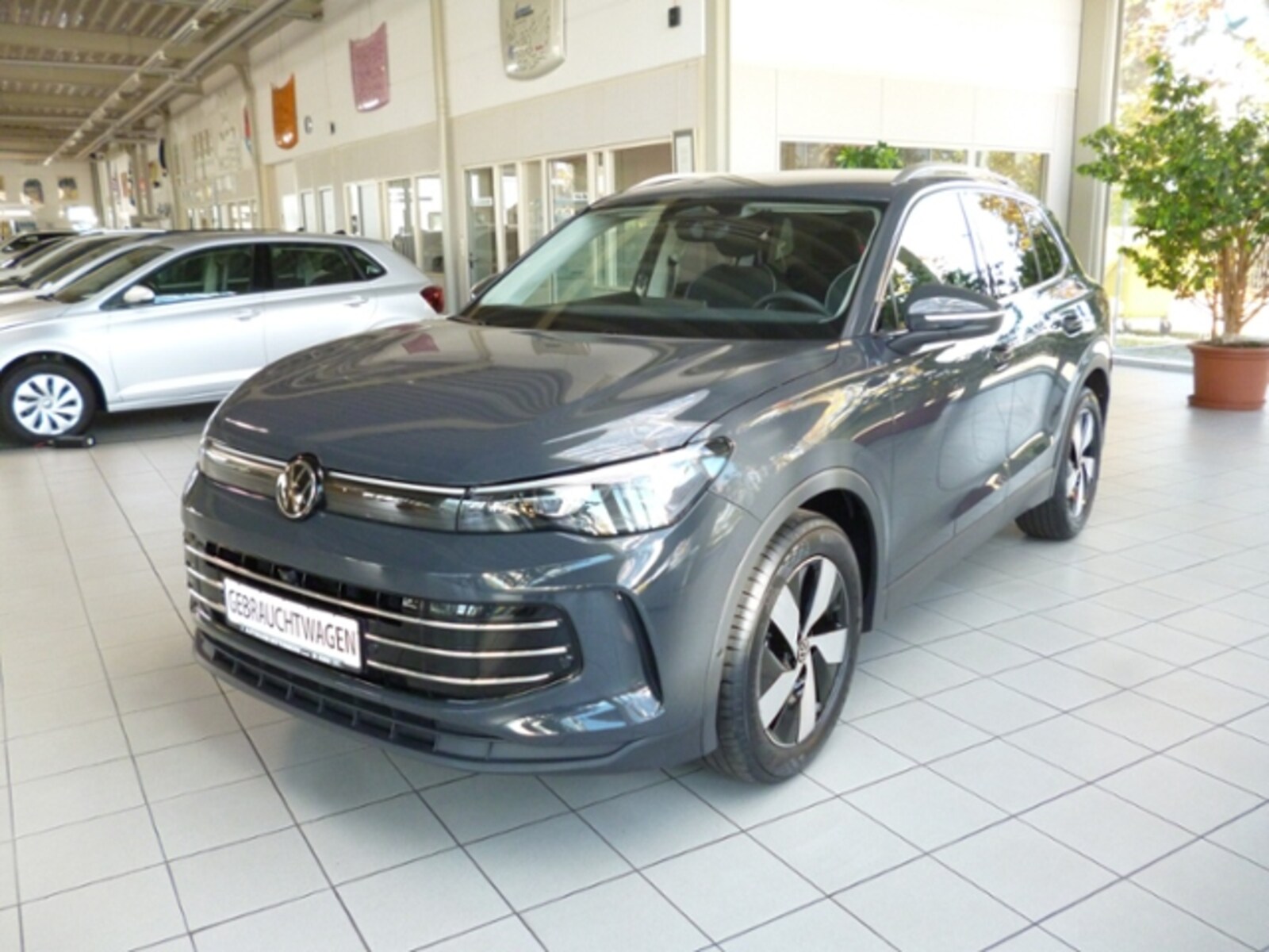 Volkswagen Tiguan – Bild 2