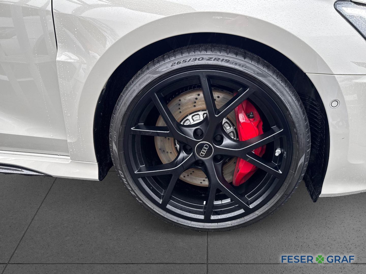 Image about Audi RS 3 Limousine TFSI quattro S tronic