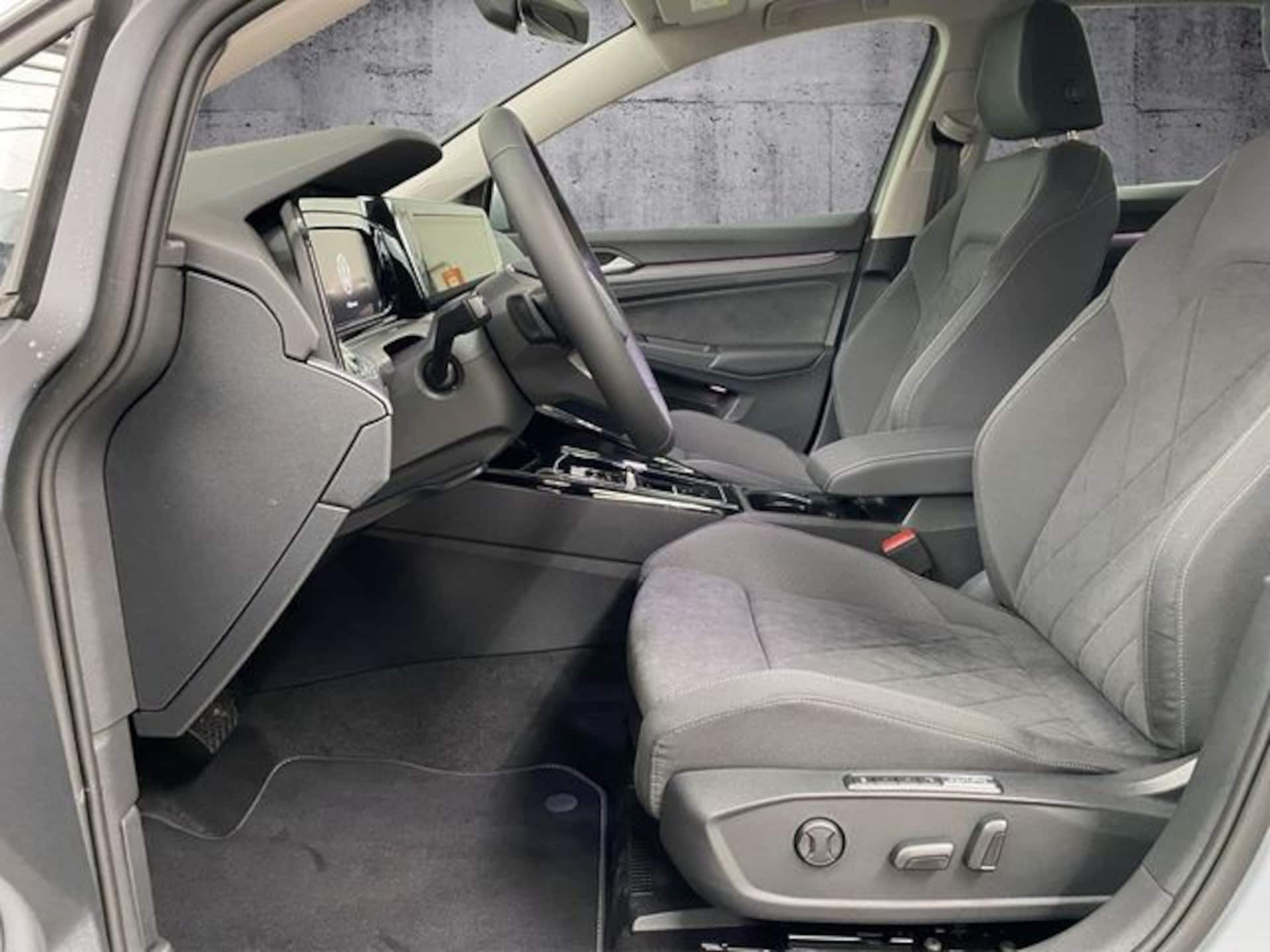 Volkswagen Golf Style