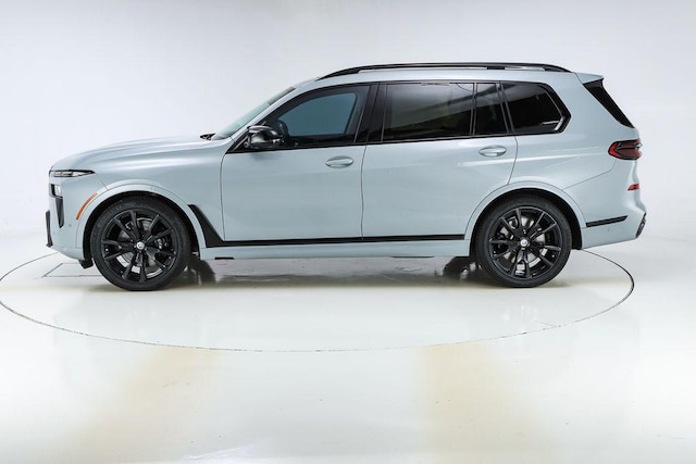 2023 BMW X7