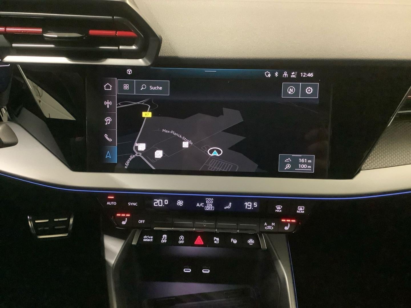 Bild über Audi RS 3 Sportback TFSI quattro S tronic - für weitere Informationen kontaktieren Sie den Audi Partner