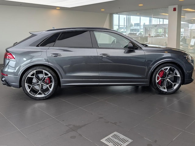 2026 Audi RS Q8 SUV performance