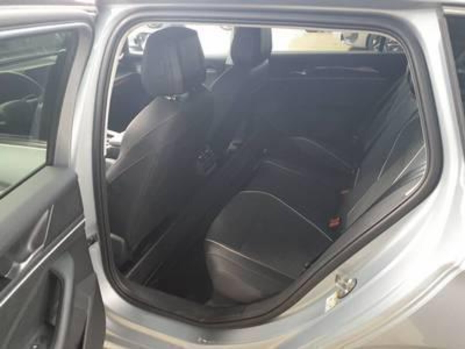 Volkswagen Passat – Bild 8