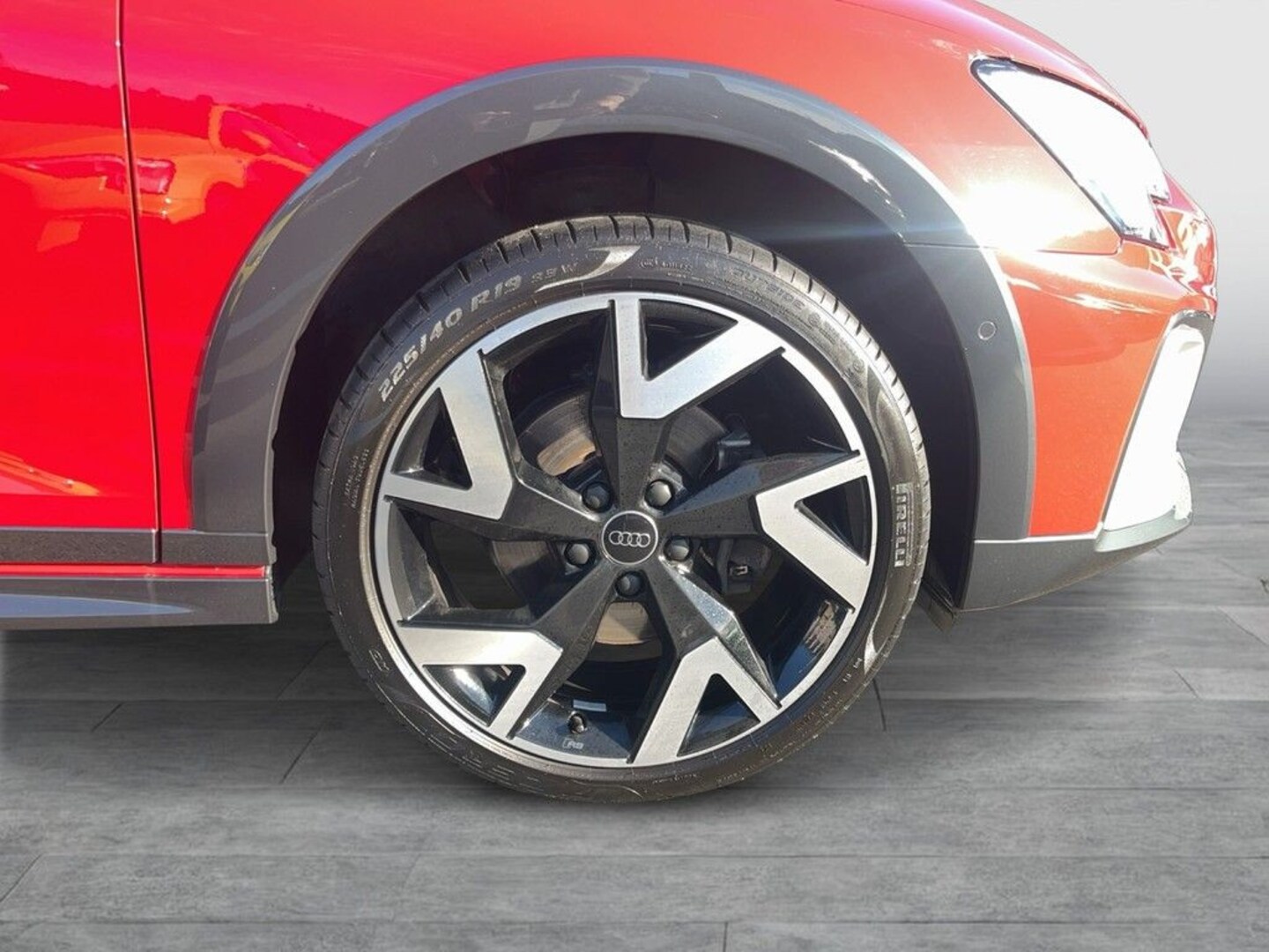 Bild über Audi A3 allstreet 35 TDI S tronic - für weitere Informationen kontaktieren Sie den Audi Partner