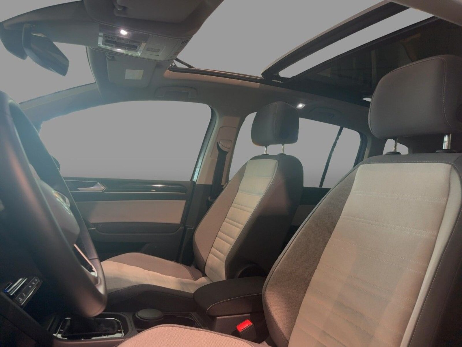 Volkswagen Touran – Bild 8
