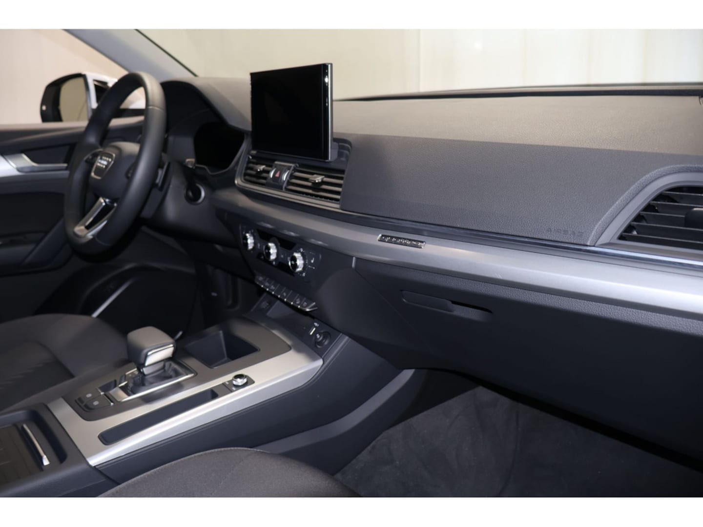 Bild über Audi Q5 Sportback 40 TDI quattro S tronic - für weitere Informationen kontaktieren Sie den Audi Partner