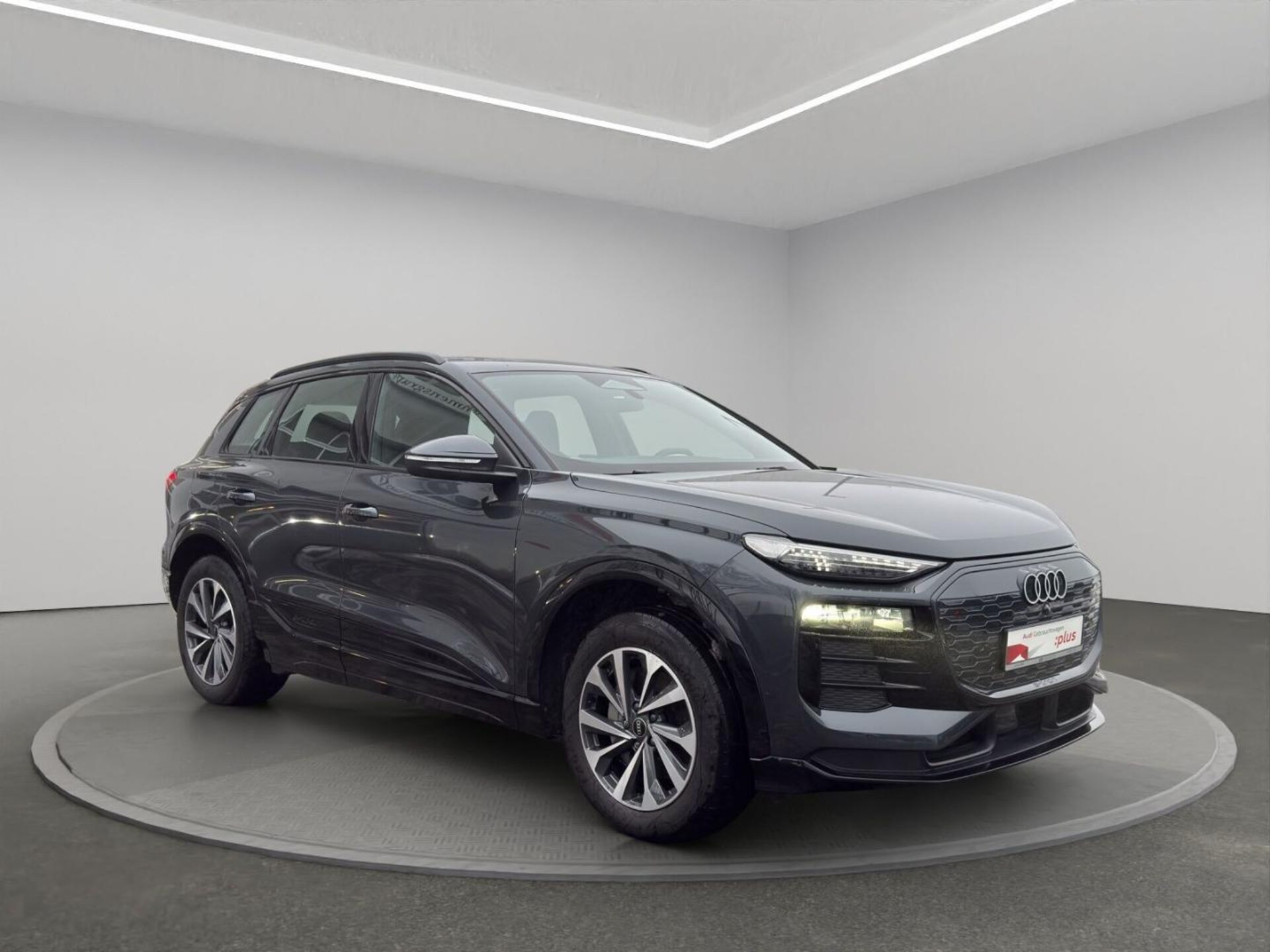Audi Q6 SUV e-tron