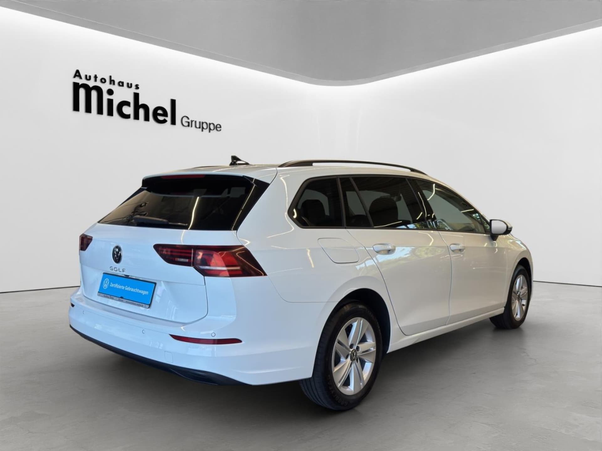 Volkswagen Golf Variant Life