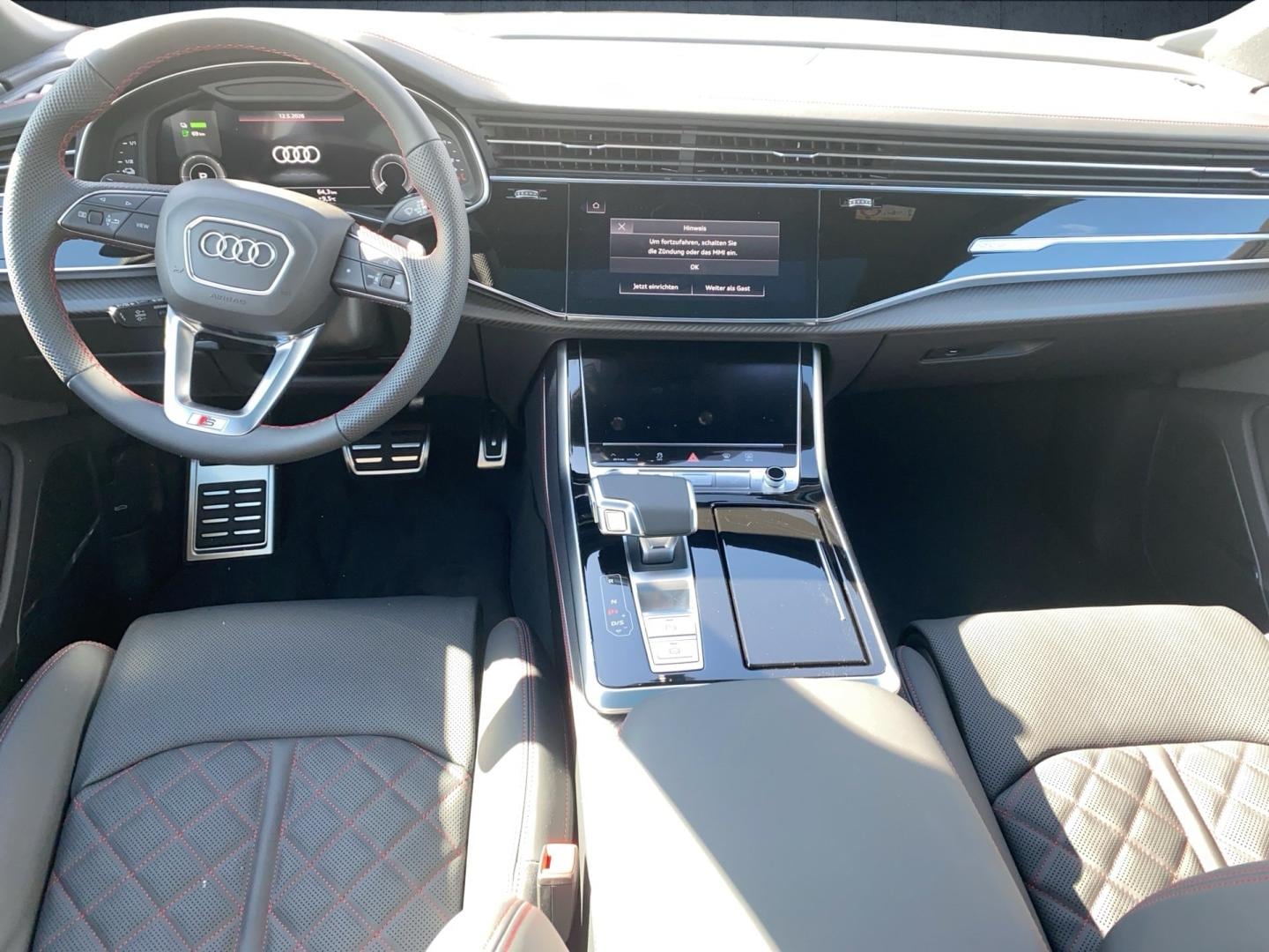 Bild über Audi Q8 SUV TFSI e S line business TFSI e quattro 360 kW tiptronic - für weitere Informationen kontaktieren Sie den Audi Partner