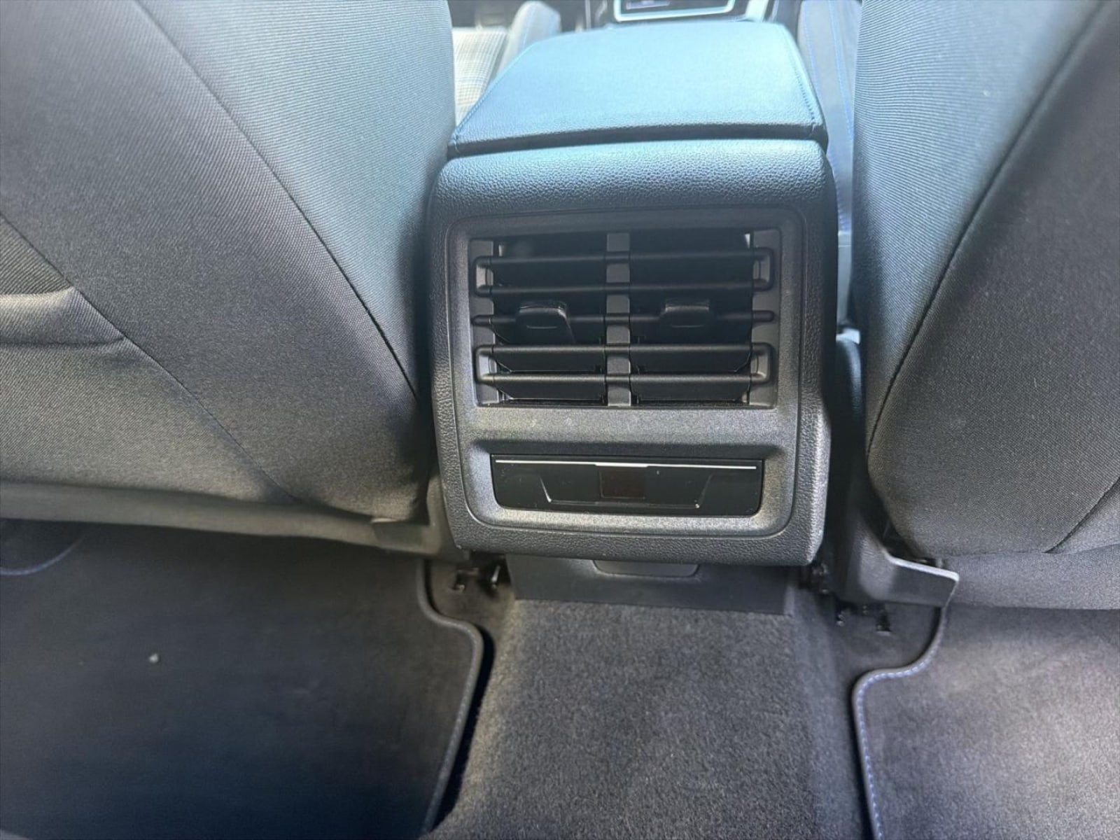 Volkswagen Golf – Bild 18
