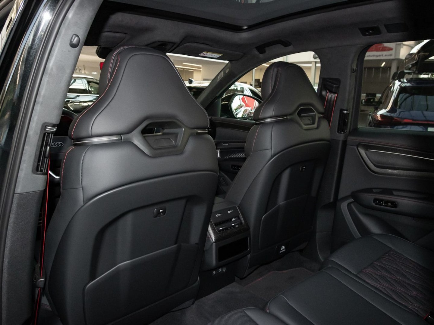 Bild über Audi Q7 SUV TDI quattro 220 kW tiptronic - für weitere Informationen kontaktieren Sie den Audi Partner