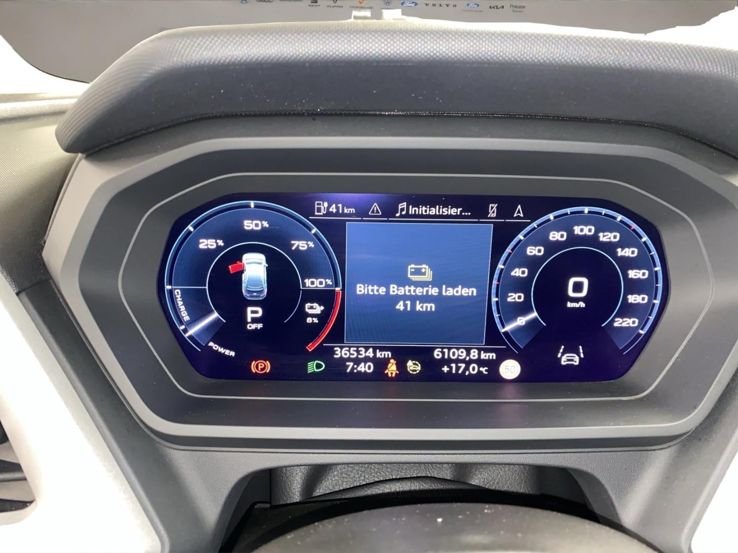 Bild über Audi Q4 e-tron 40 e-tron - für weitere Informationen kontaktieren Sie den Audi Partner