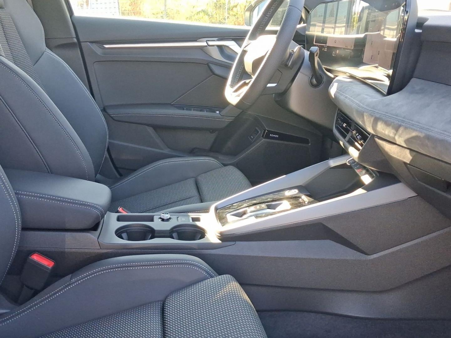 Bild über Audi A3 Limousine S line TFSI 110 kW S tronic - für weitere Informationen kontaktieren Sie den Audi Partner