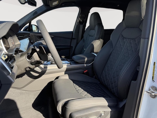 2026 Audi SQ7 Premium Plus - Photo 10