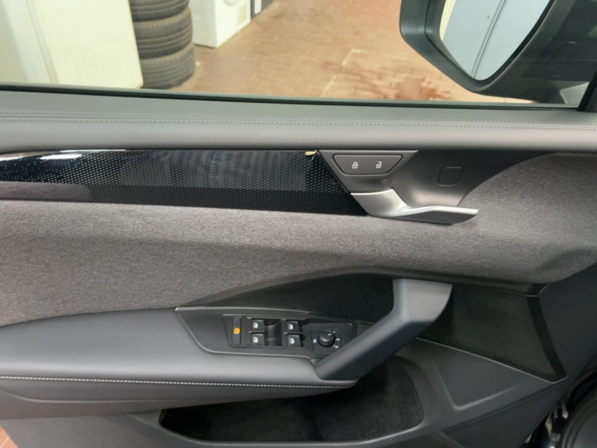 Volkswagen Tiguan Basis-Modell