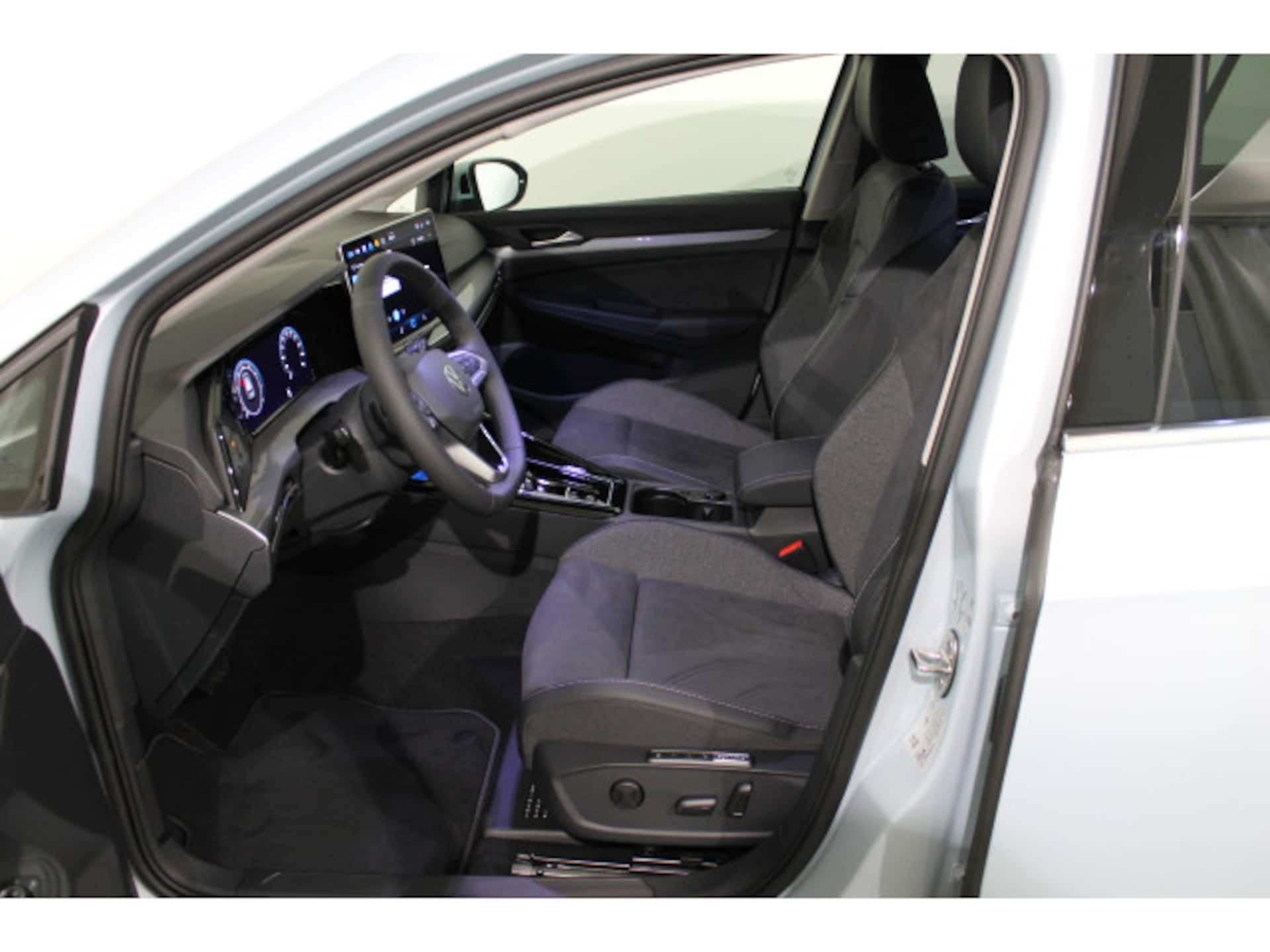 Volkswagen Golf Style