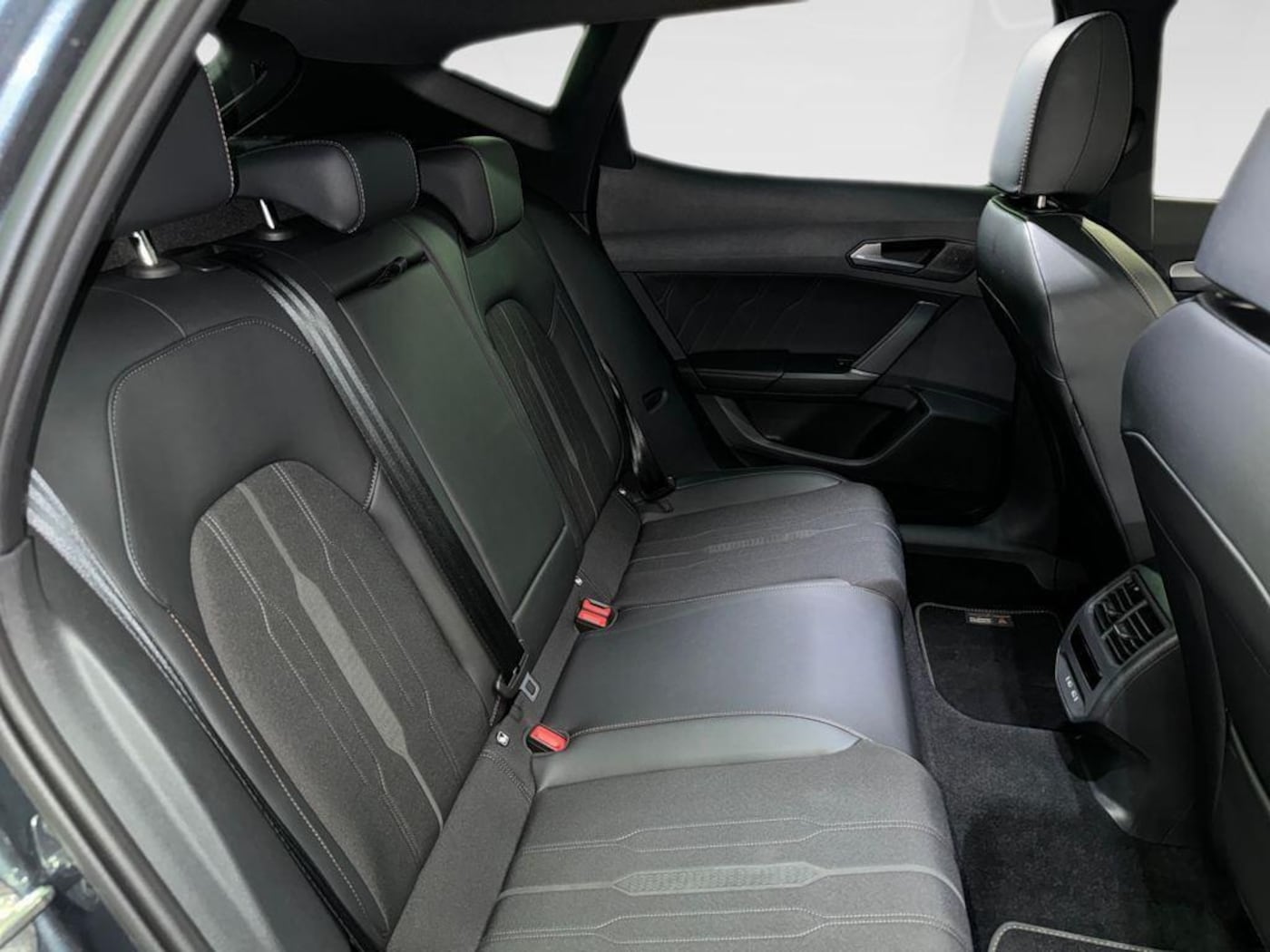 CUPRA Formentor 1.5 TSI DSG 110 kW (150 CV) — photo 6