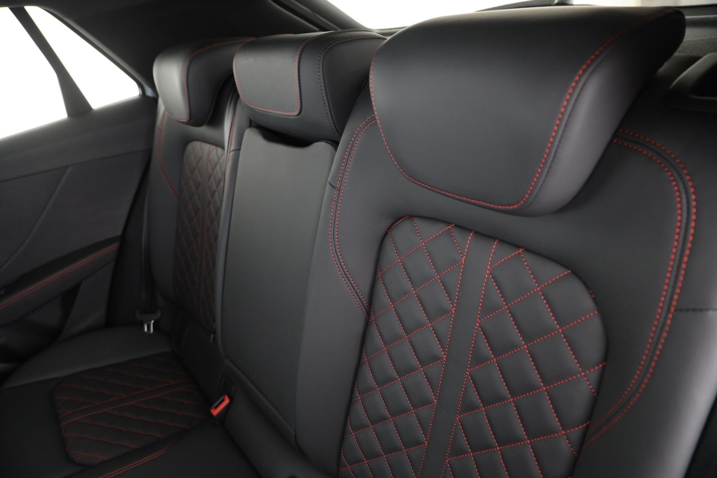 Bild über Audi SQ2 TFSI quattro S tronic - für weitere Informationen kontaktieren Sie den Audi Partner