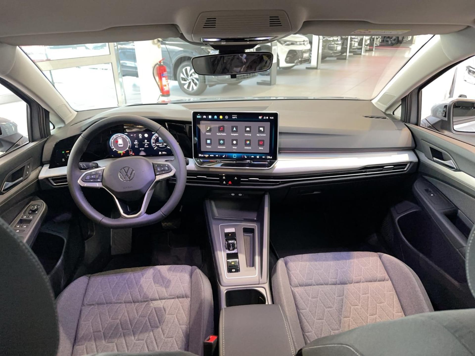 Volkswagen Golf Variant Life