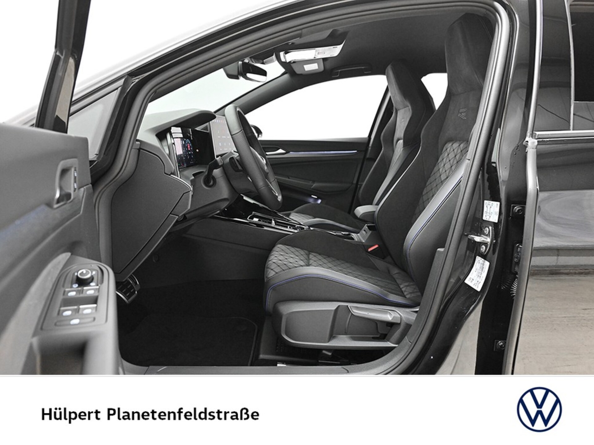 Volkswagen Golf R-Line
