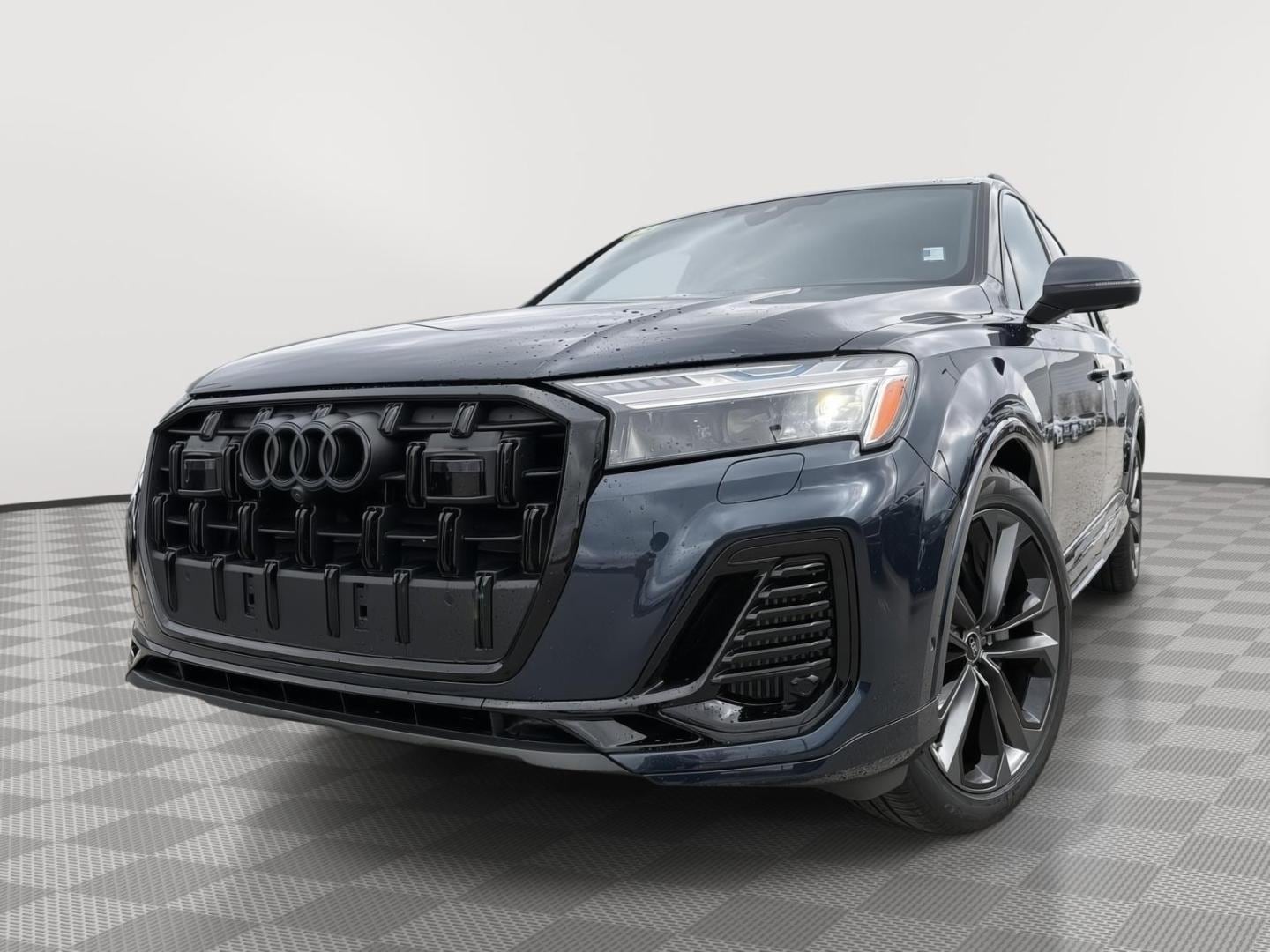 2025 Audi Q7 55 Prestige quattro Tiptronic's photo