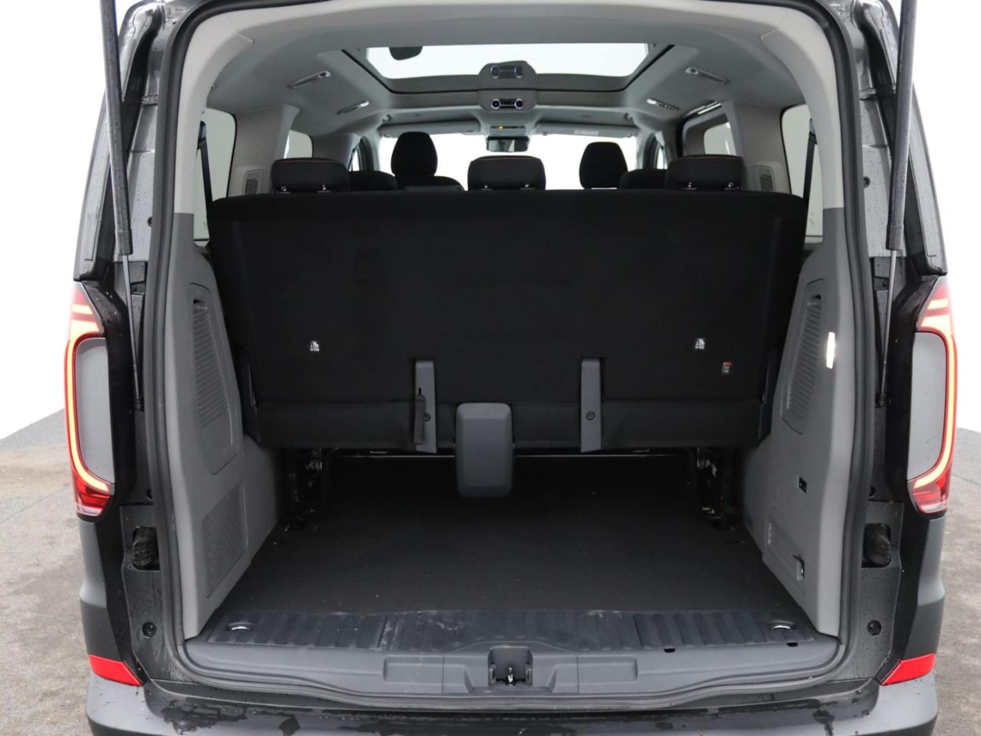 Volkswagen e-Caravelle Life