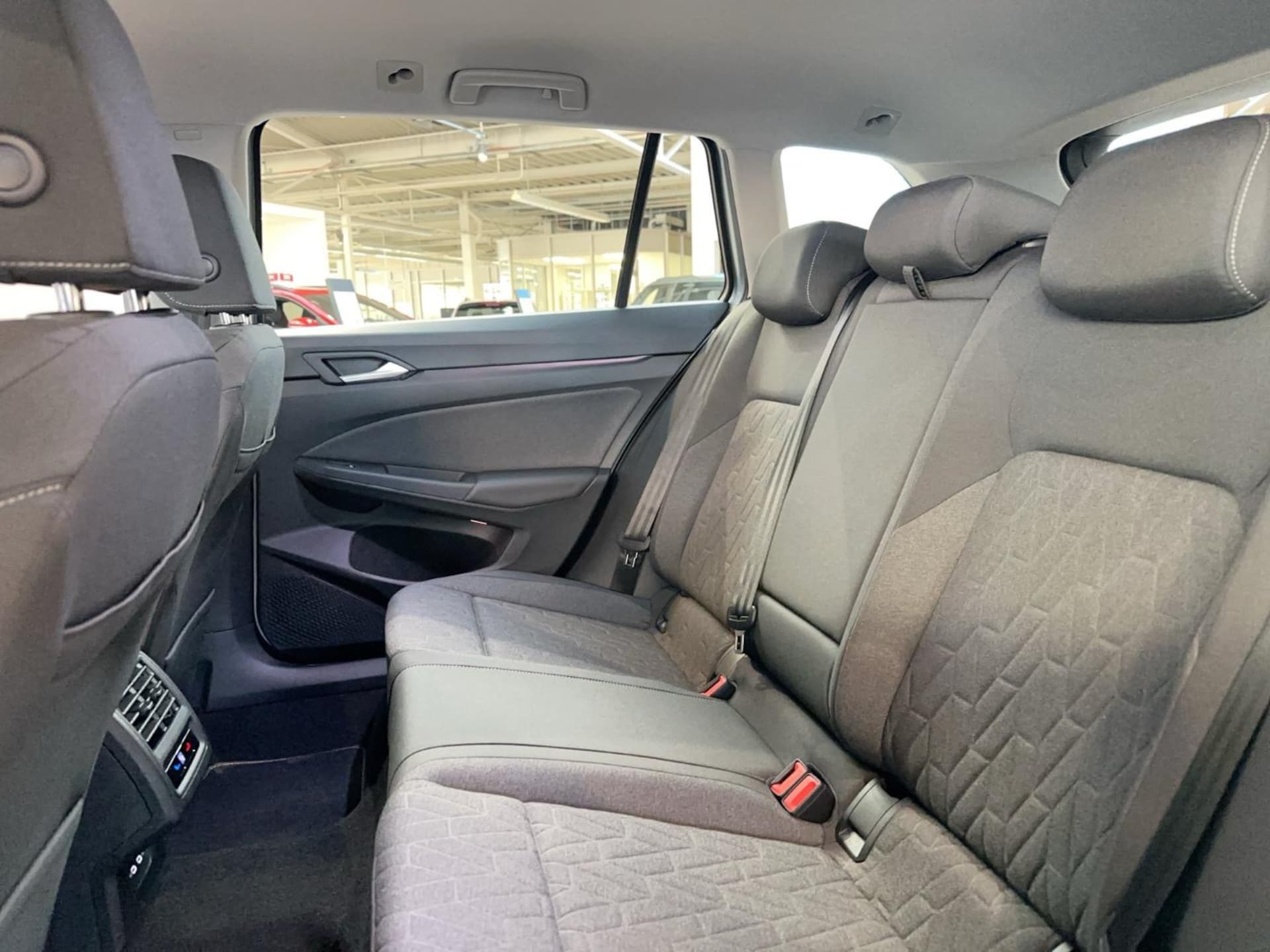 Volkswagen Golf Variant Life