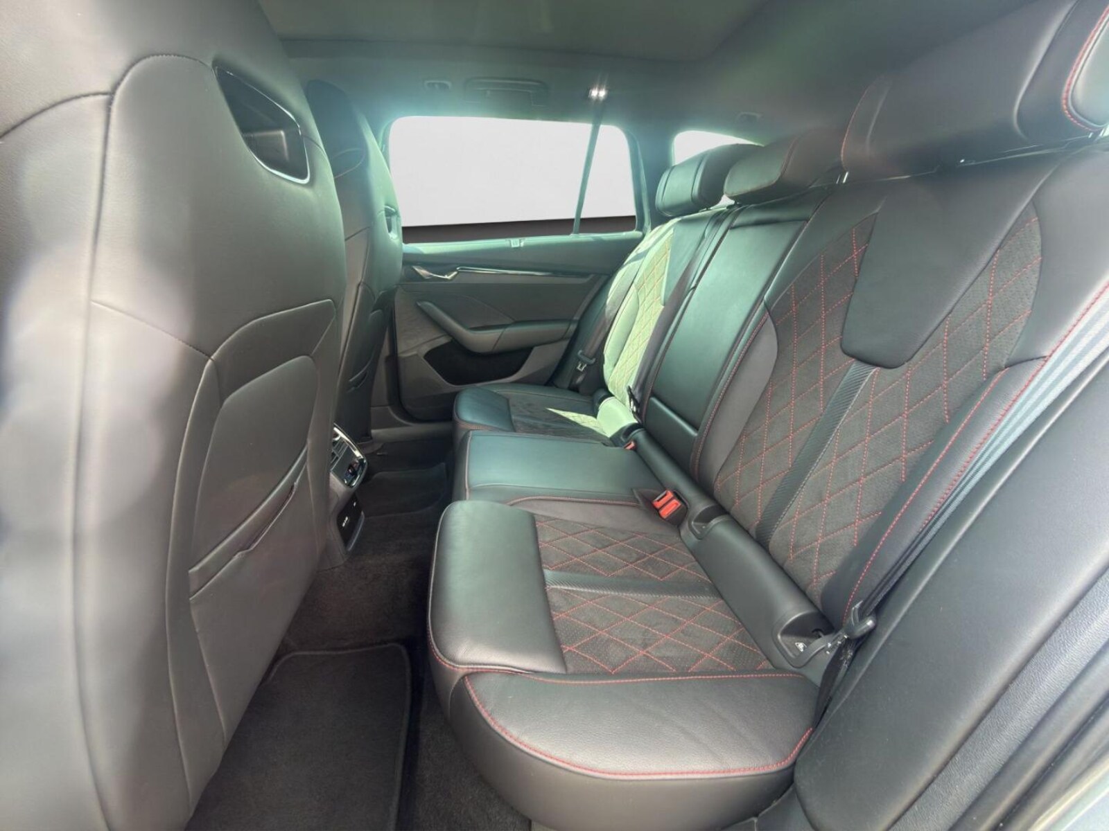 Škoda Octavia Combi – Bild 14