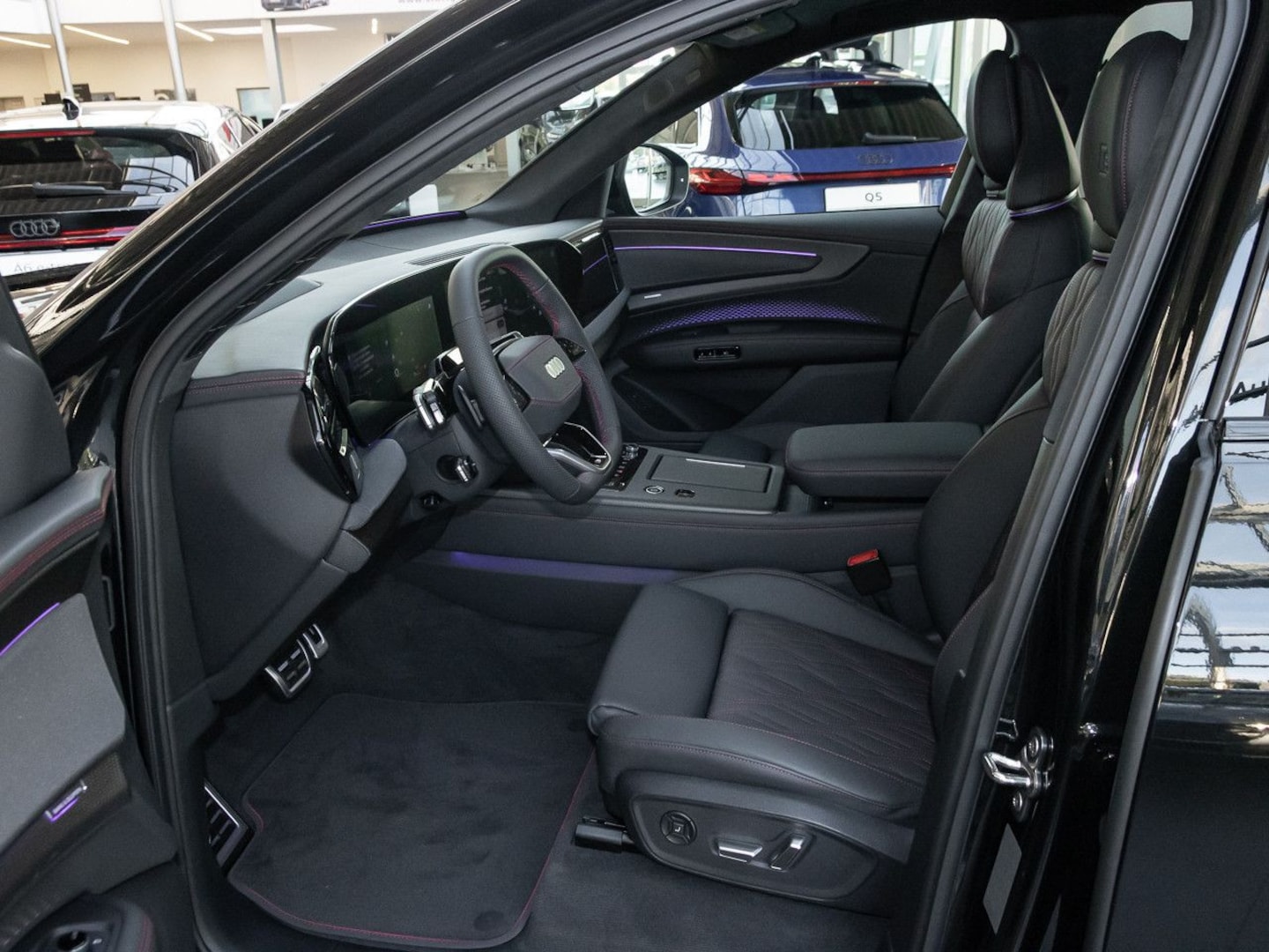 Bild über Audi Q7 SUV TDI quattro 220 kW tiptronic - für weitere Informationen kontaktieren Sie den Audi Partner