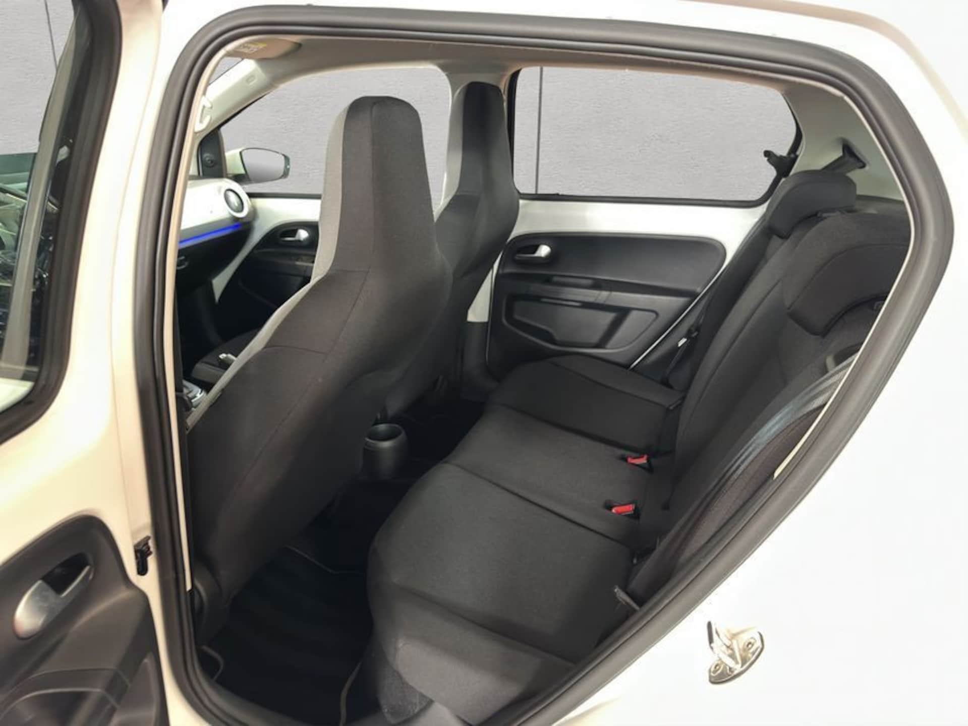 Volkswagen e-up! Style "Plus"