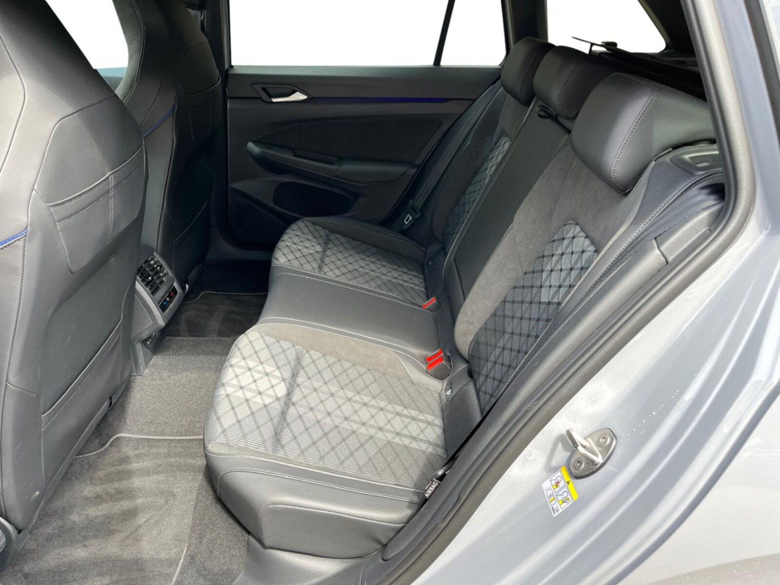 Volkswagen Golf Variant – Bild 10