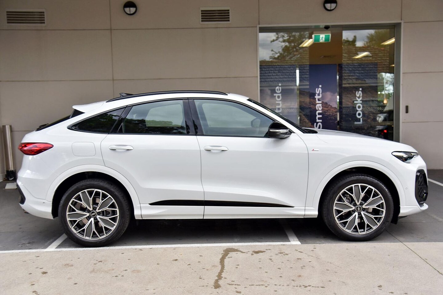 Image about Audi Q5 Sportback TFSI quattro 200 kW sport