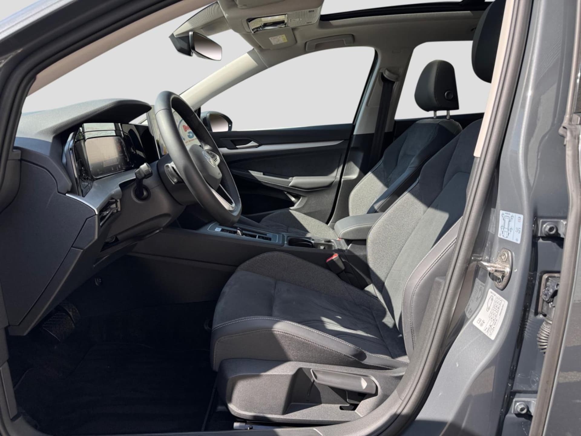 Volkswagen Golf Variant Life