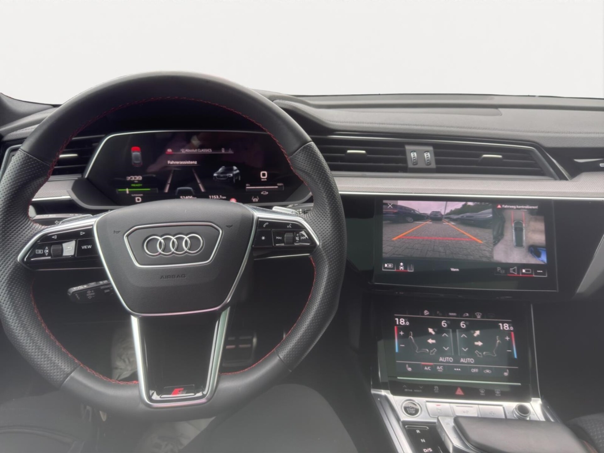 Audi Q8 e-tron S line