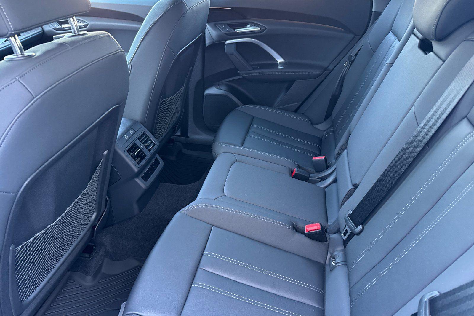2025 Audi Q5 Premium - Photo 11