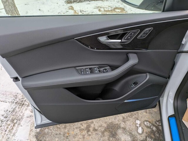 2026 Audi Q8 Premium Plus - Photo 6
