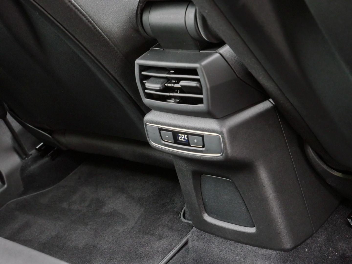 Image about Audi Q4 e-tron 40 e-tron