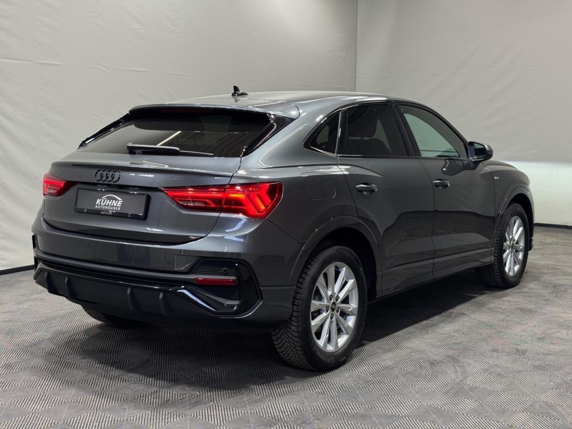 Audi Q3 Sportback S line