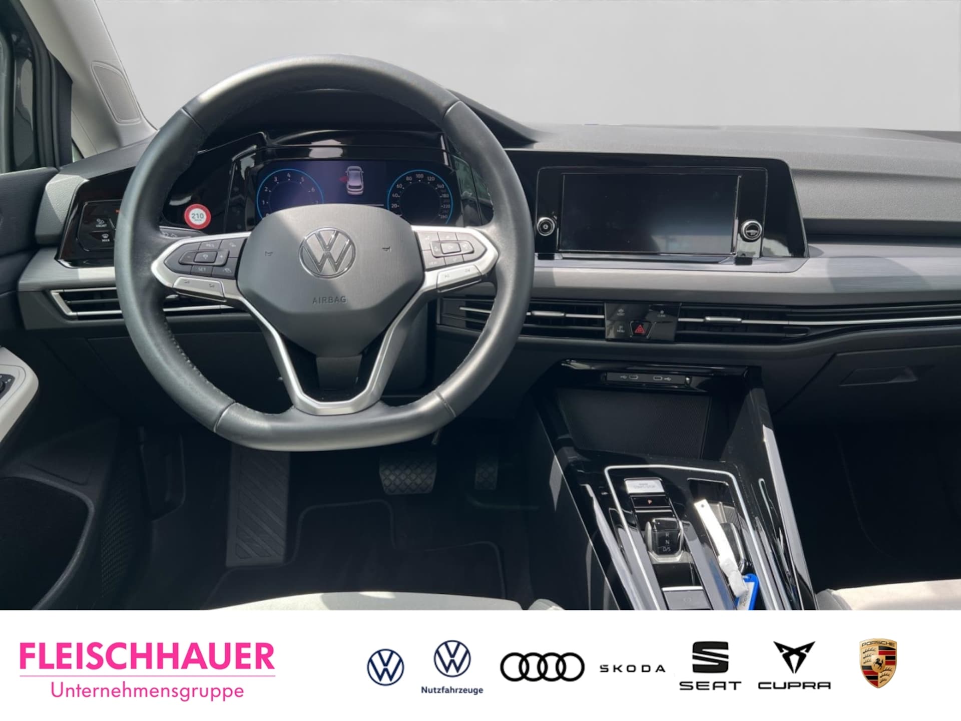 Volkswagen Golf Style