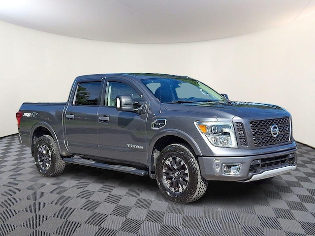 2017 Nissan Titan