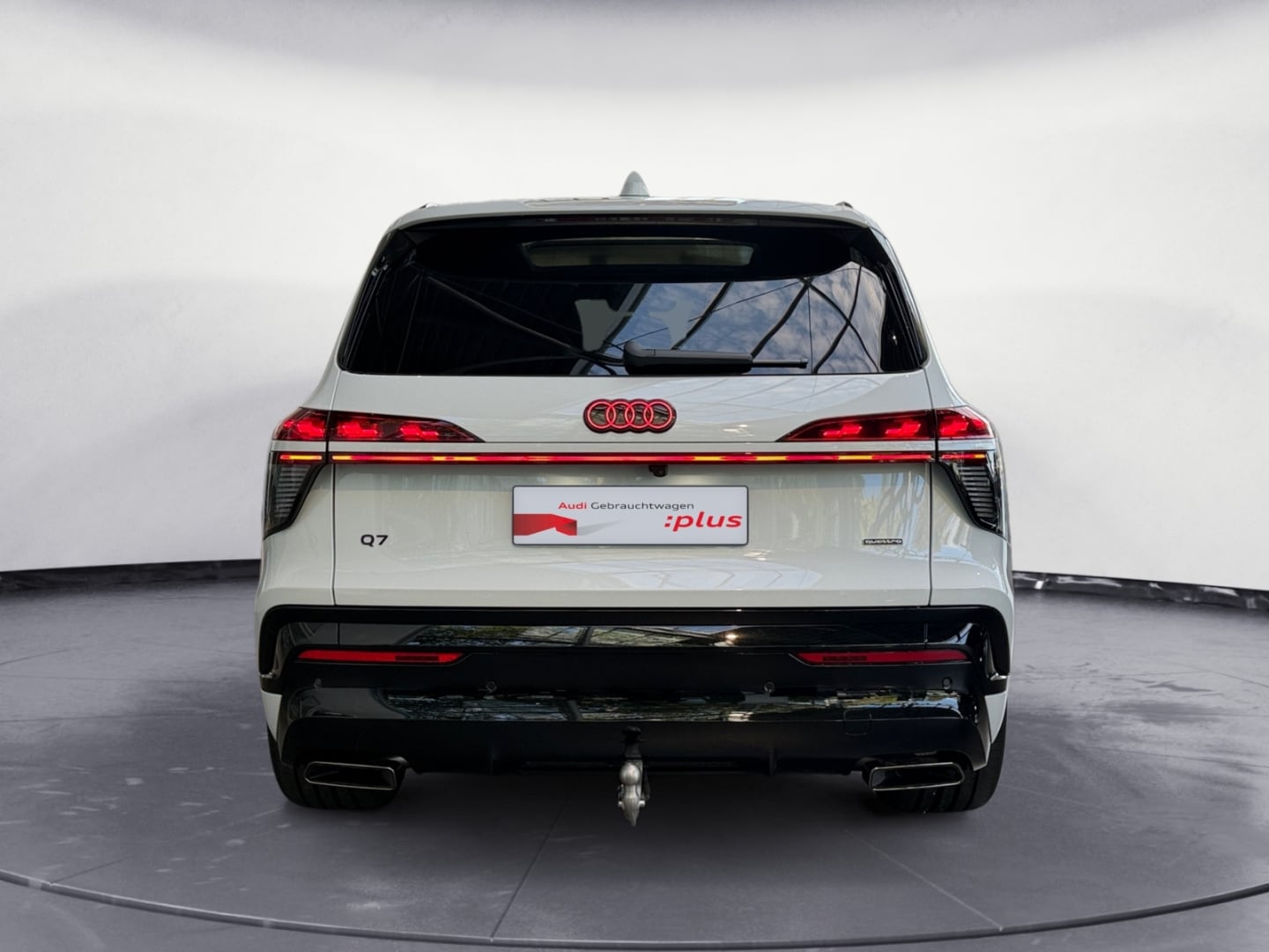 Bild über Audi Q7 SUV TDI quattro 220 kW tiptronic - für weitere Informationen kontaktieren Sie den Audi Partner