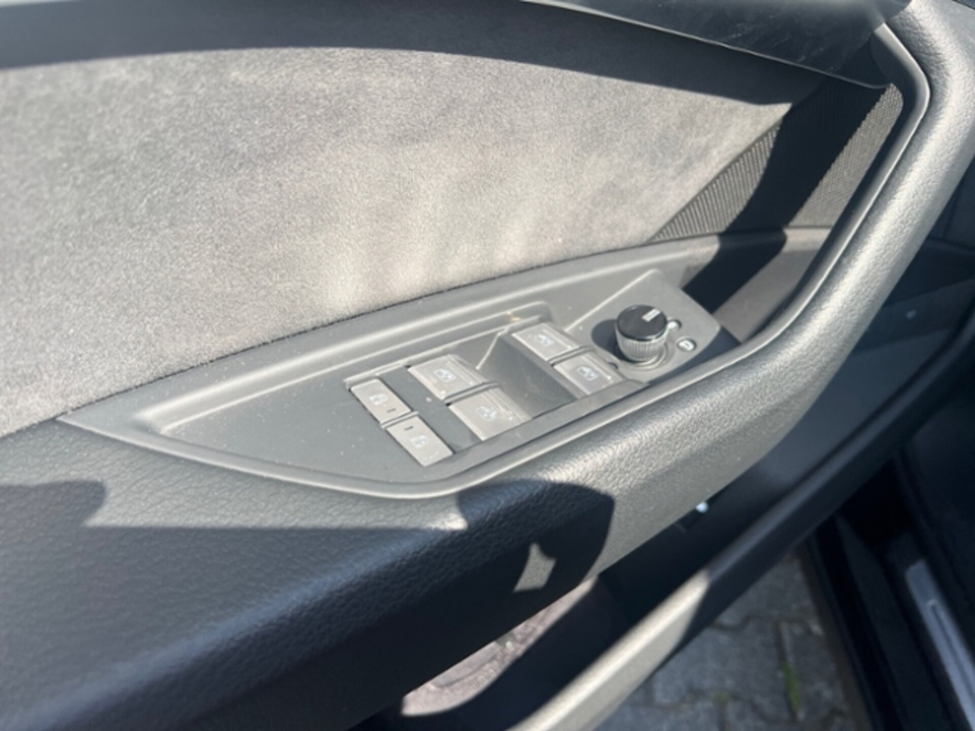Audi e-tron S line