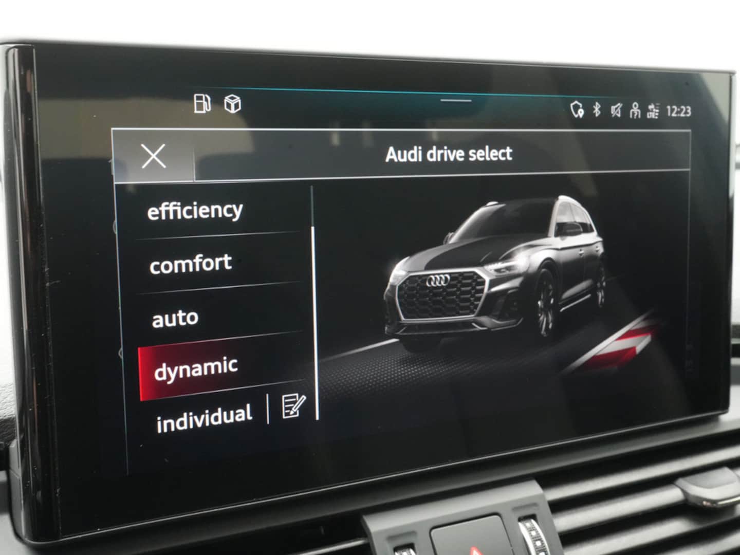Bild über Audi Q5 TFSI e S line 50 TFSI e quattro S tronic - für weitere Informationen kontaktieren Sie den Audi Partner