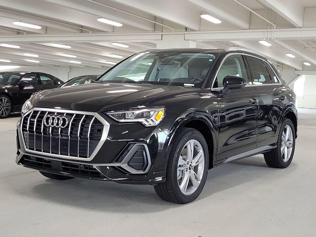 2024 Audi Q3 45 TFSI S Line Premium quattro's photo