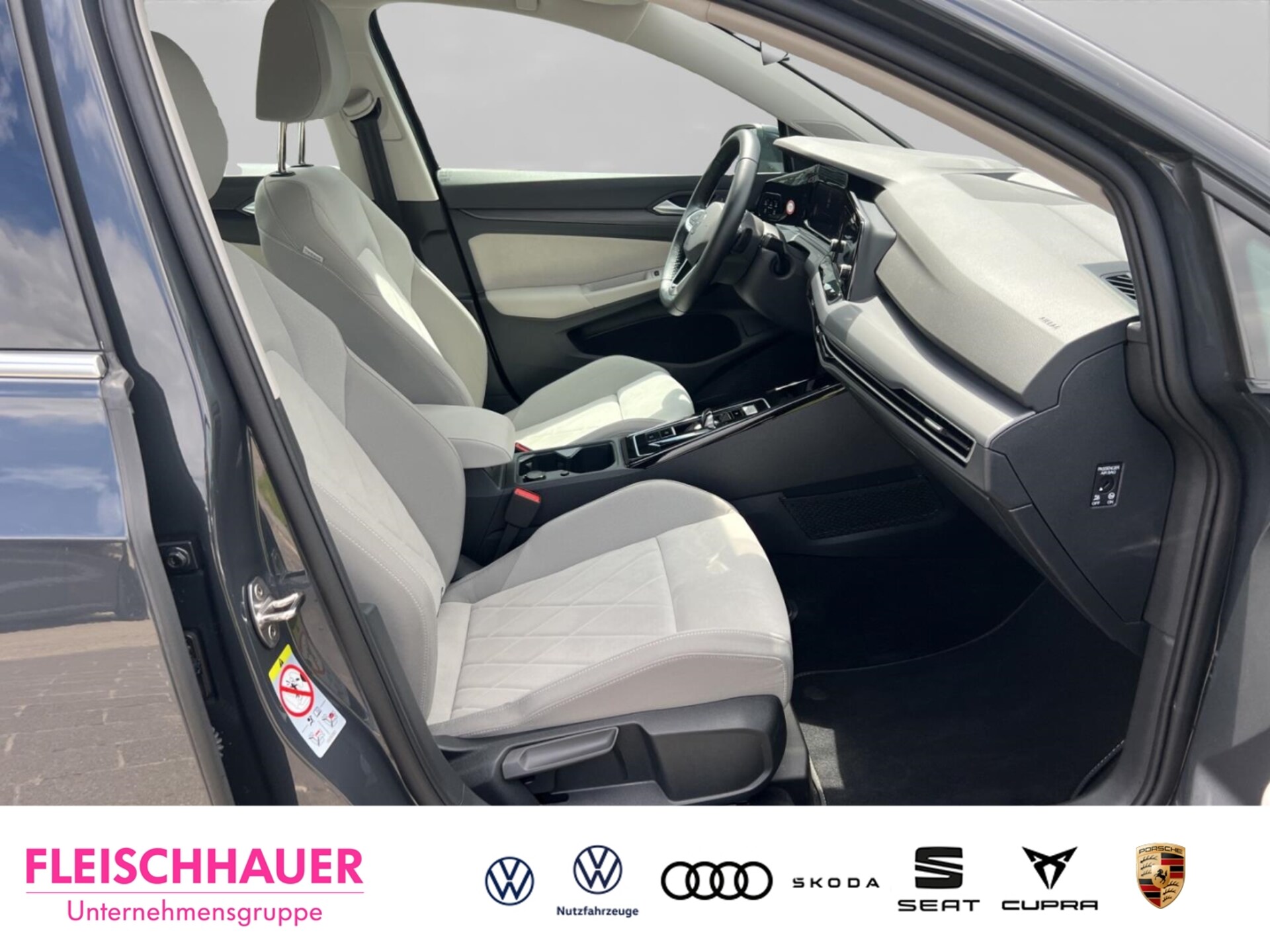 Volkswagen Golf Style